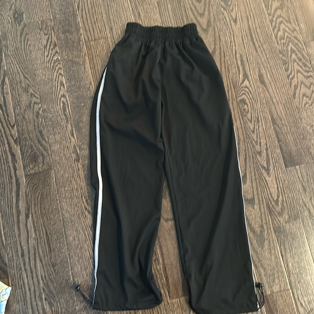 Girls size youth large Five dancewear pants